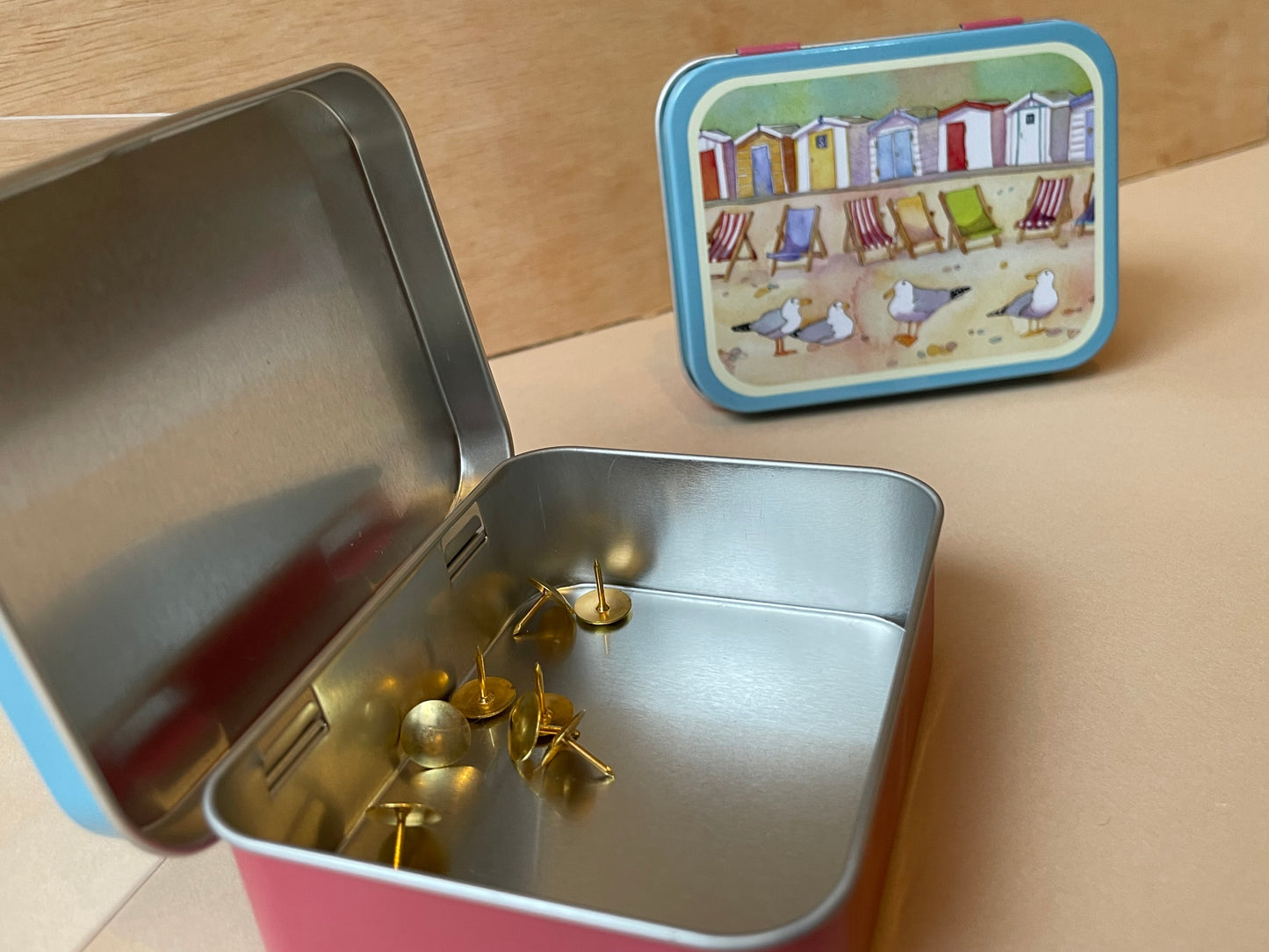Beach Huts - Mini Tin