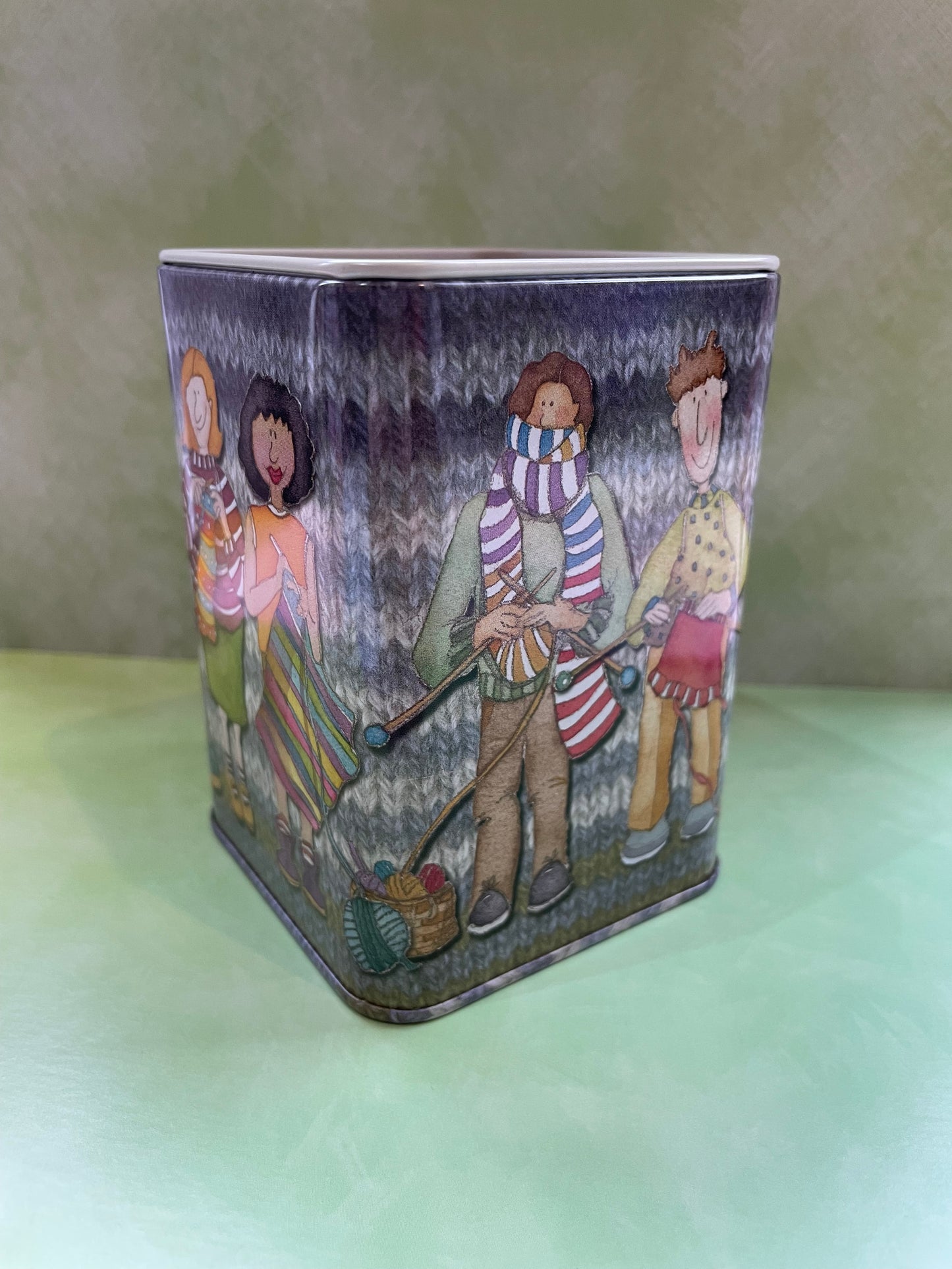 Crafting Moneybox Tin