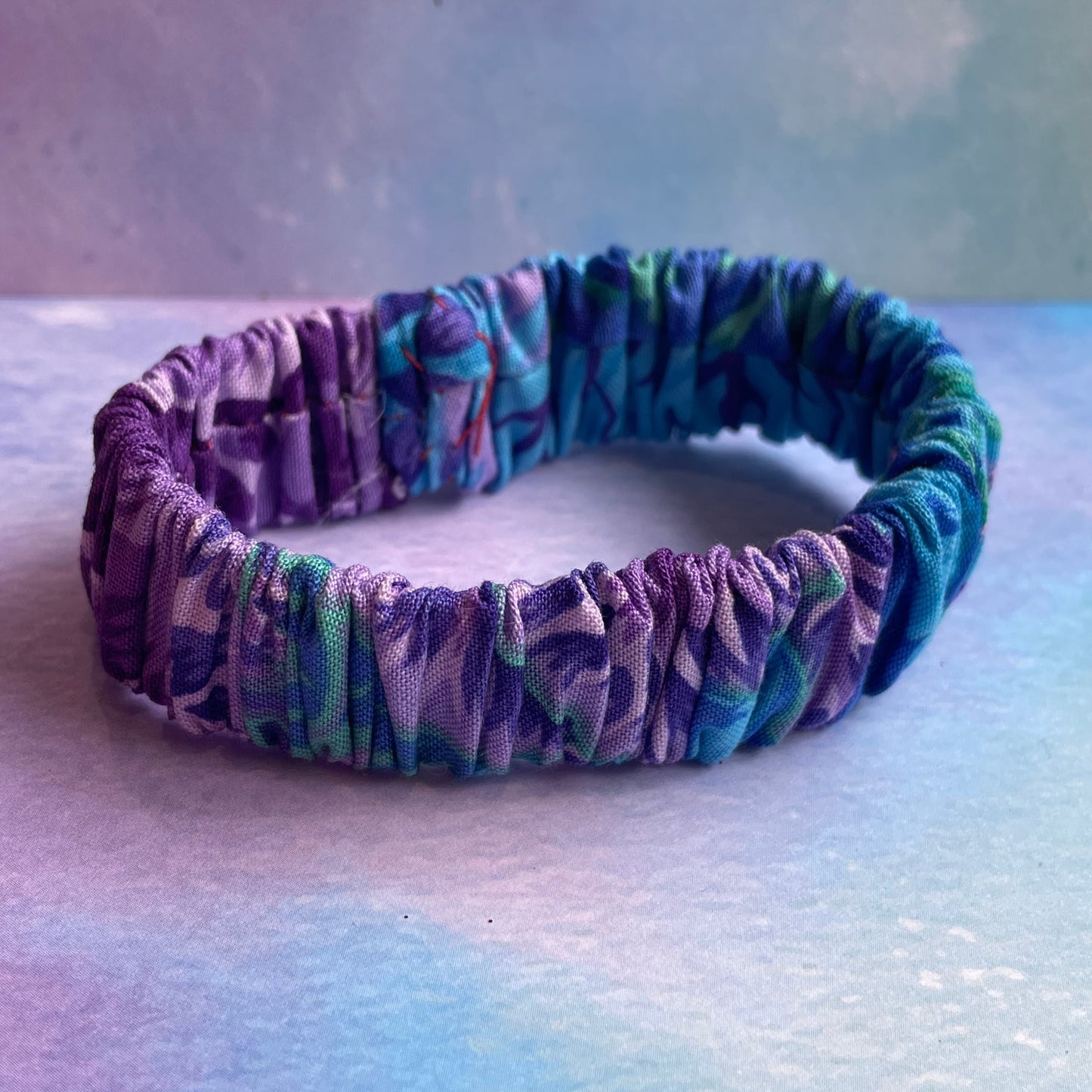 Crinkle Fabric Elastic Bracelet (Kaffe Fassett)