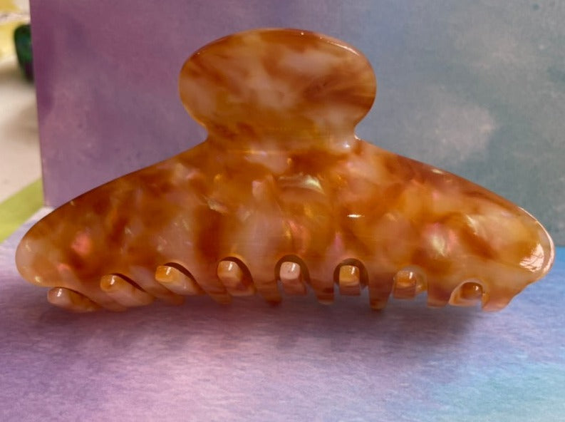 Toffee Mottle Claw Clip