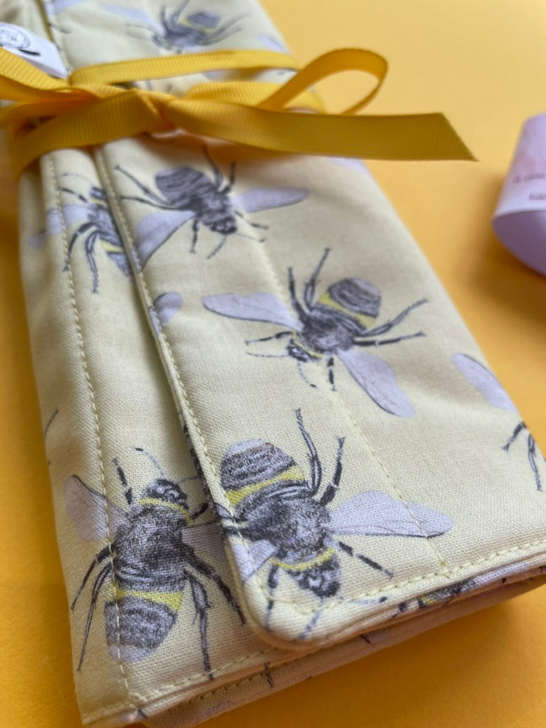 Make-up Brush Holder - Bees