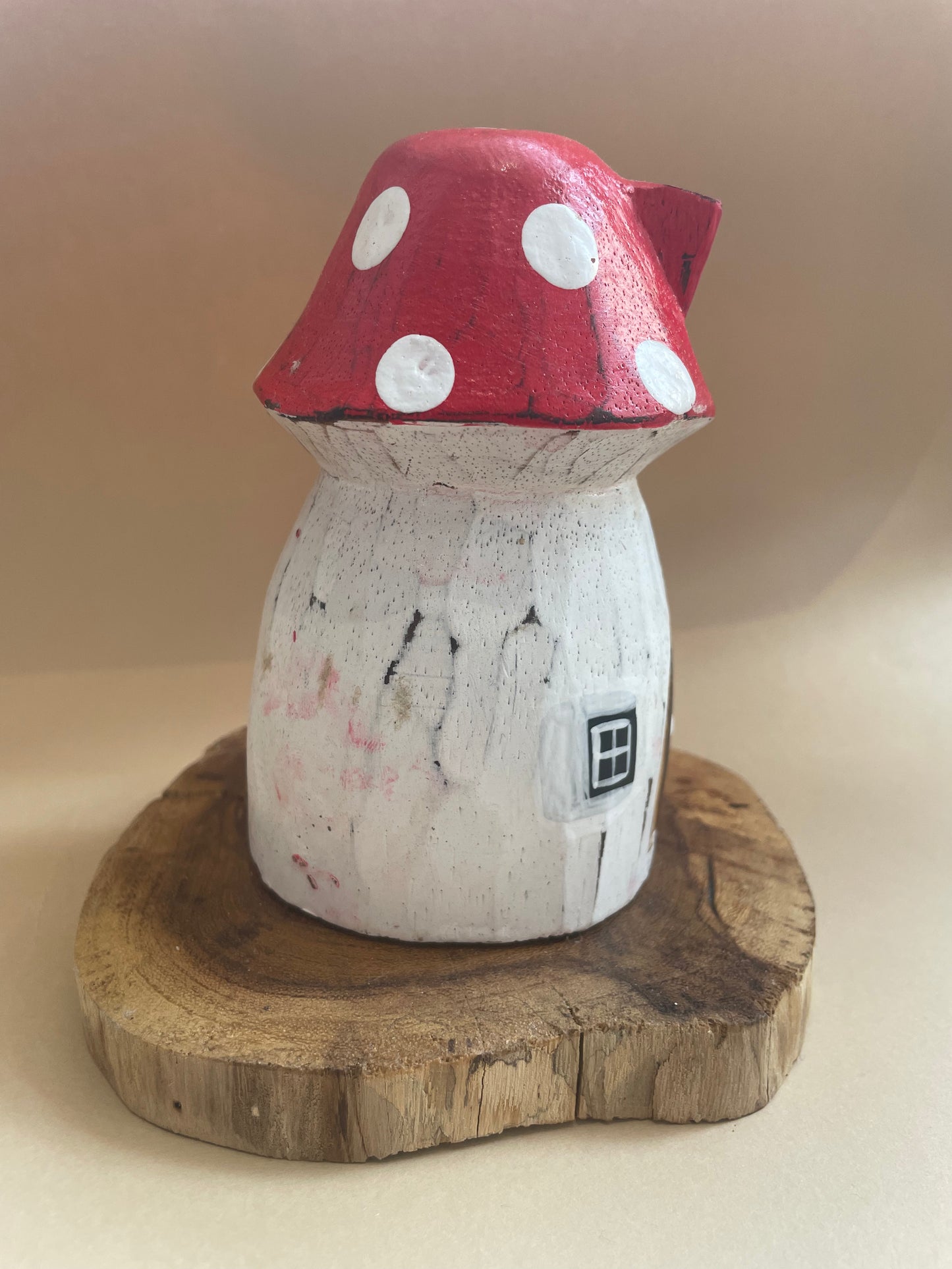 Mushroom House - Red (S)